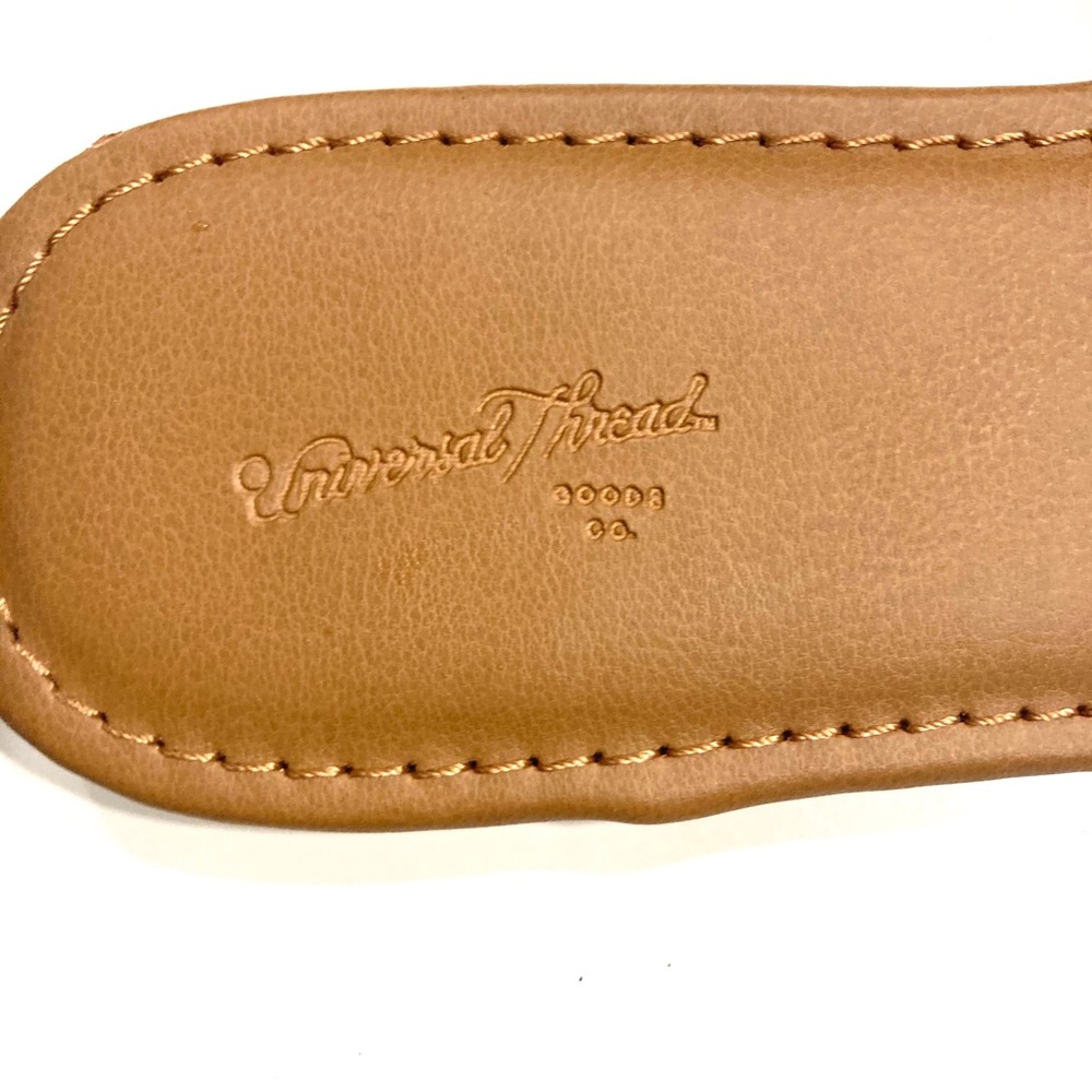 Universal Thread Flats - Picture 7 of 7